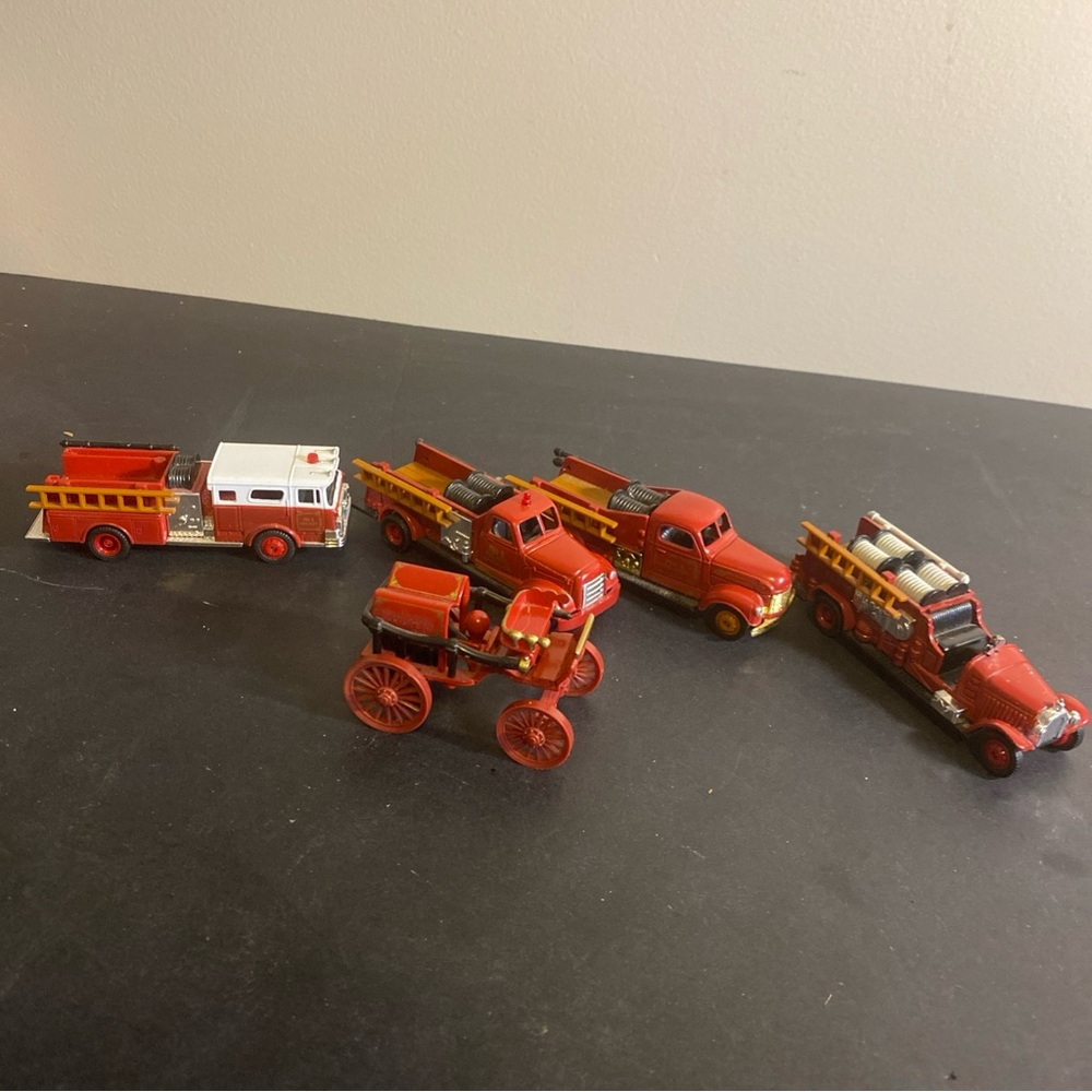 Fire Truck Lot (5)‎